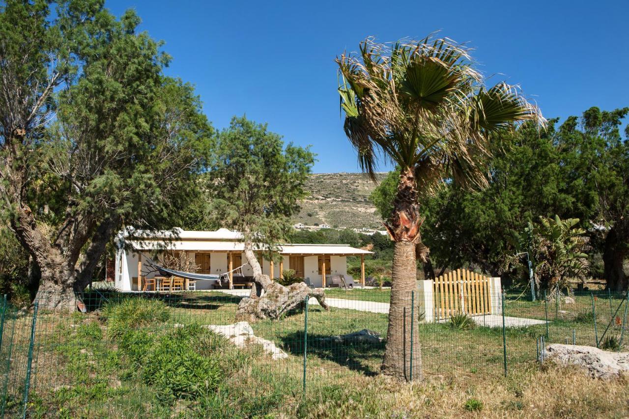 Mera Beachfront House - Falasarna Exterior photo